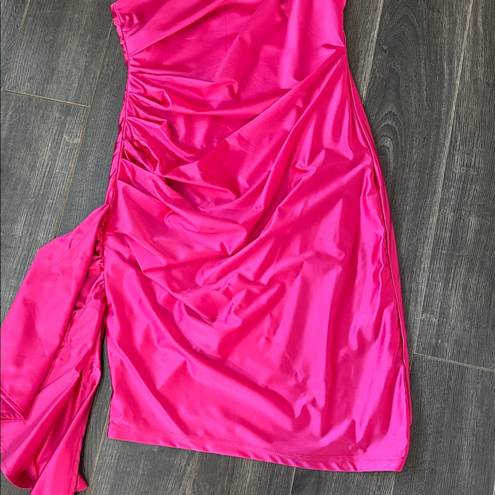 Chic One-Shoulder Magenta Dress - Picture 9 of 10